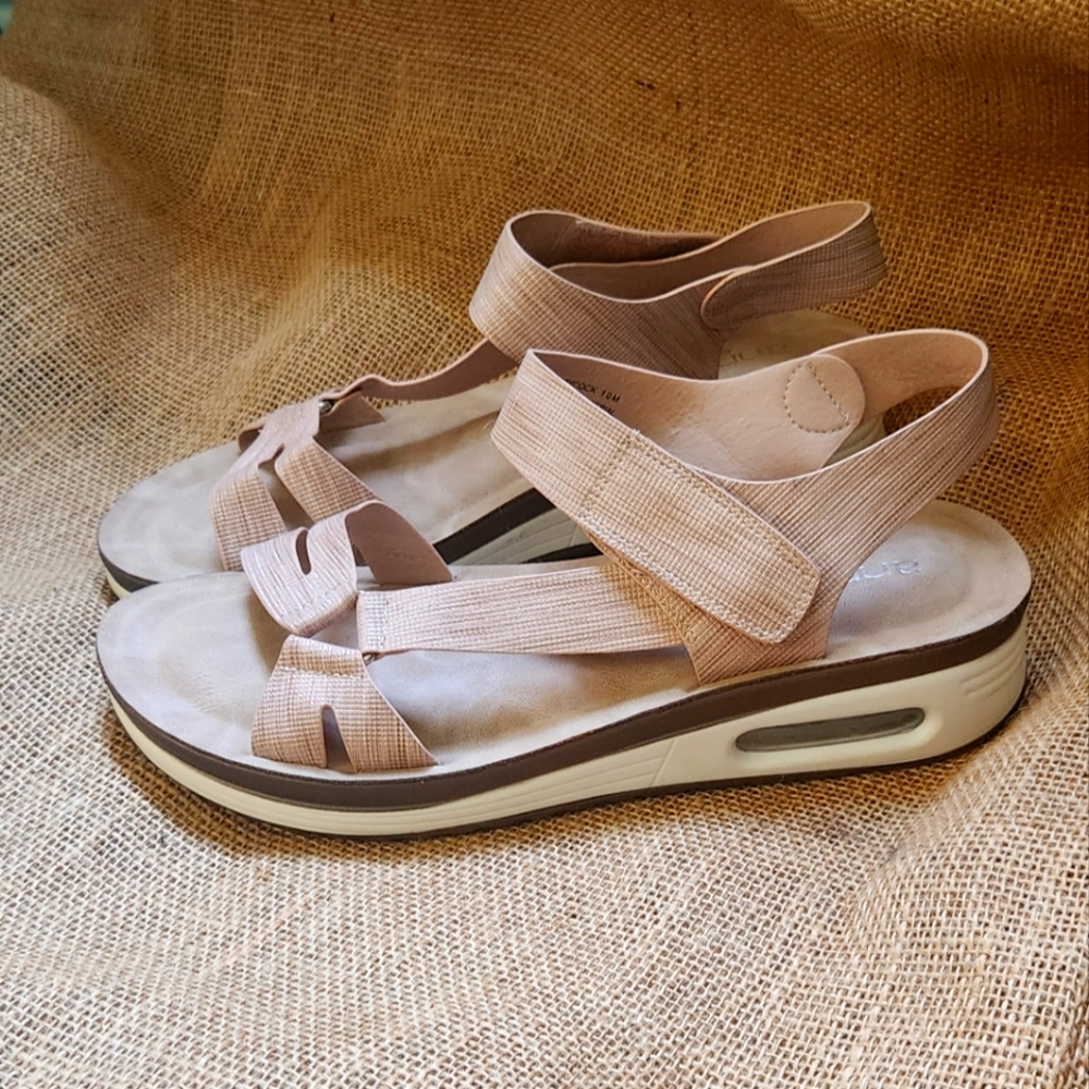 Annie Comfort Sandals W 10